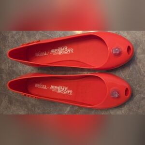 Jeremy Scott Women's Red Jelly Ballet Flats